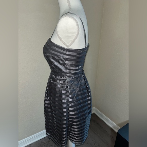 NWT! The Limited ‘Event’ Ribbon Striped Cocktail Dress 🌸 - Picture 4 of 11